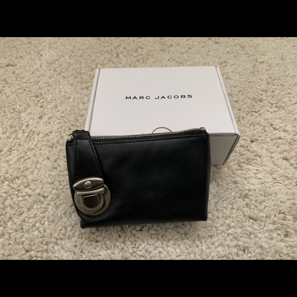 Marc Jacobs Black pouch | NEVER USED!